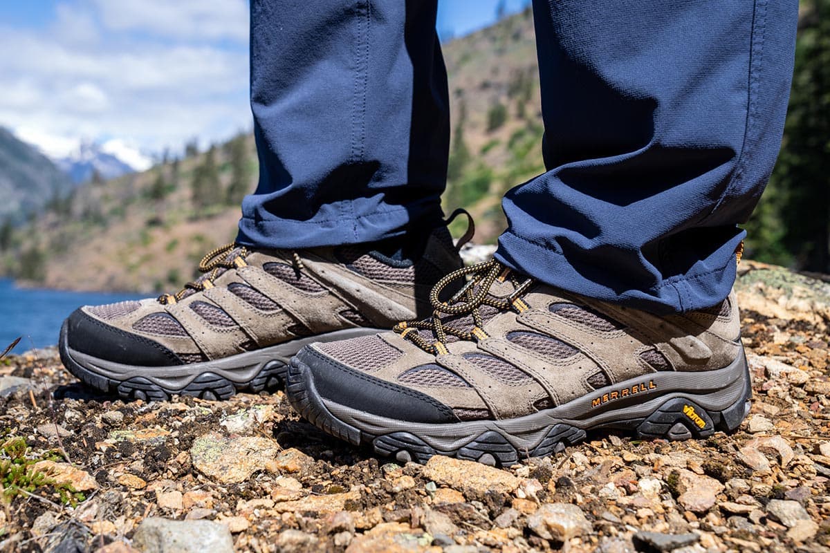 Tracking Shoes